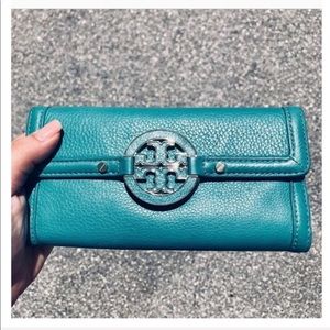 TORY BURCH Amanda Continental Envelope Wallet
